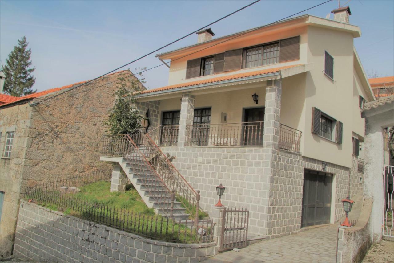 Casa Do Patrao - Quartos Sabugueiro  Eksteriør billede